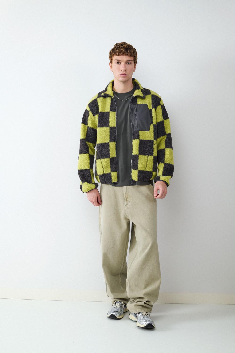 model_front full_0VKmgzA0zpHMNnr9dMwkUKKKRgjE_preview.jpg