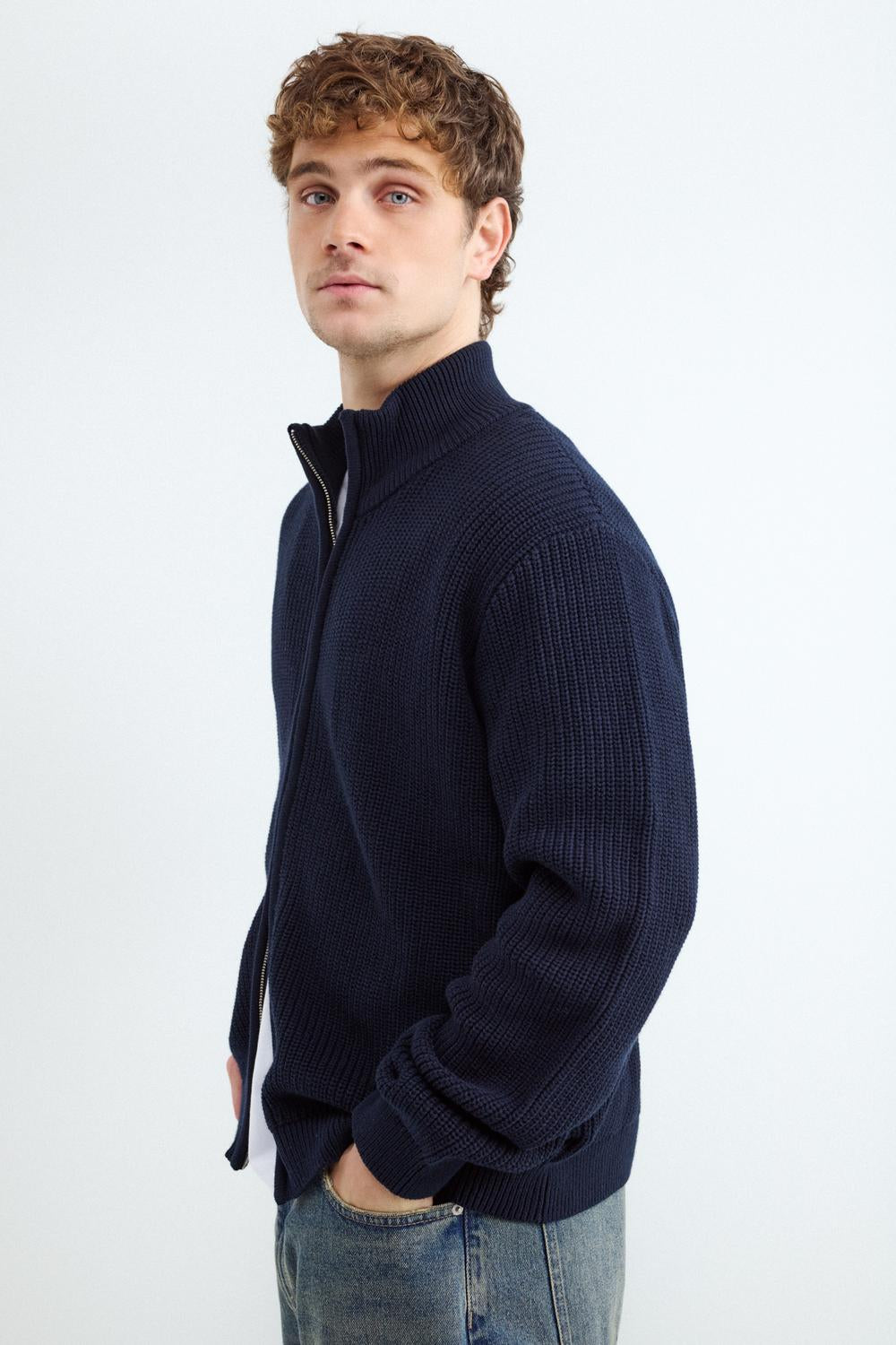 model_detail_1Mk7z9q7Y5iwZ5j6WPpoFWe1xkK9_preview.jpg