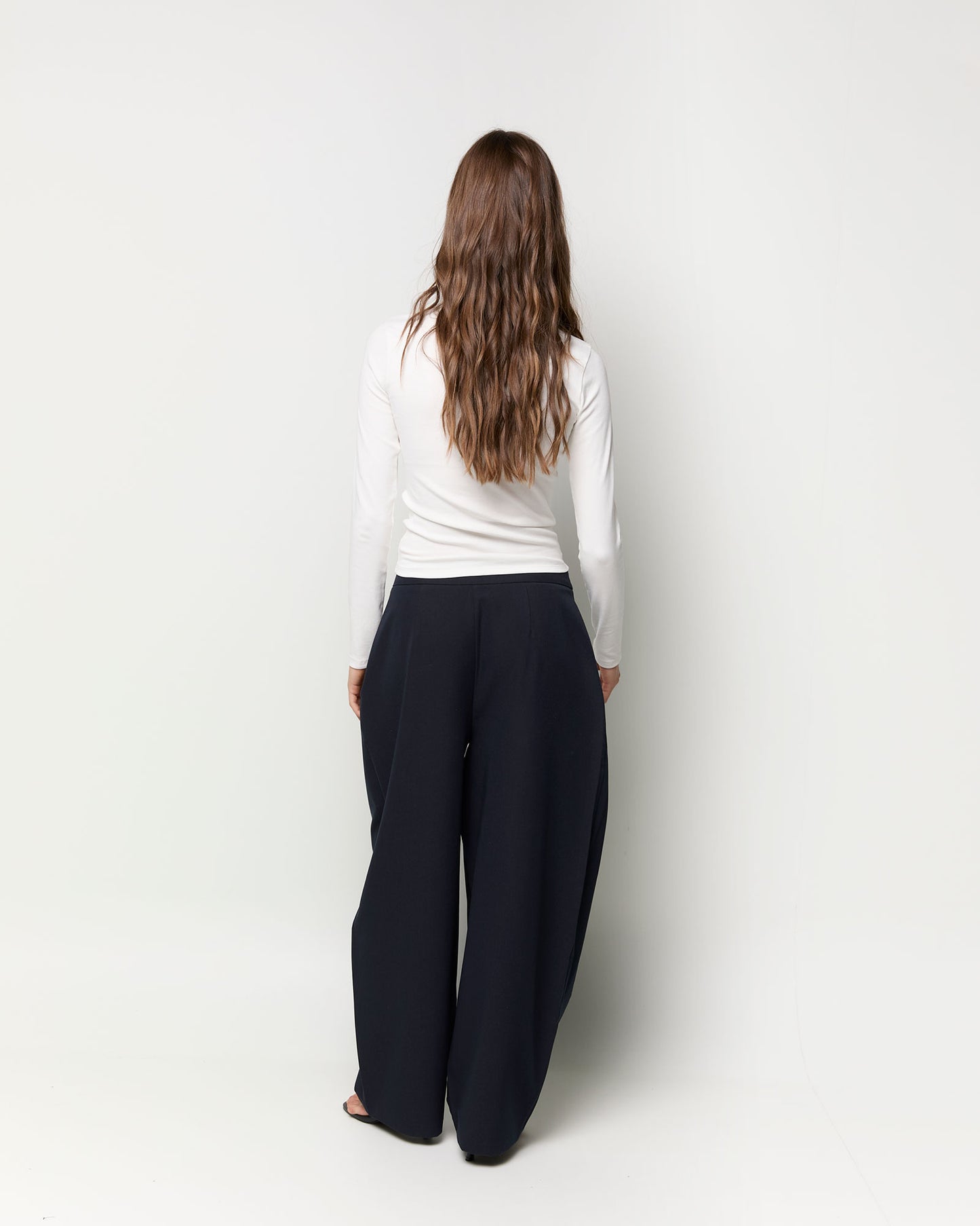 SLIM BASIC T-SHIRT