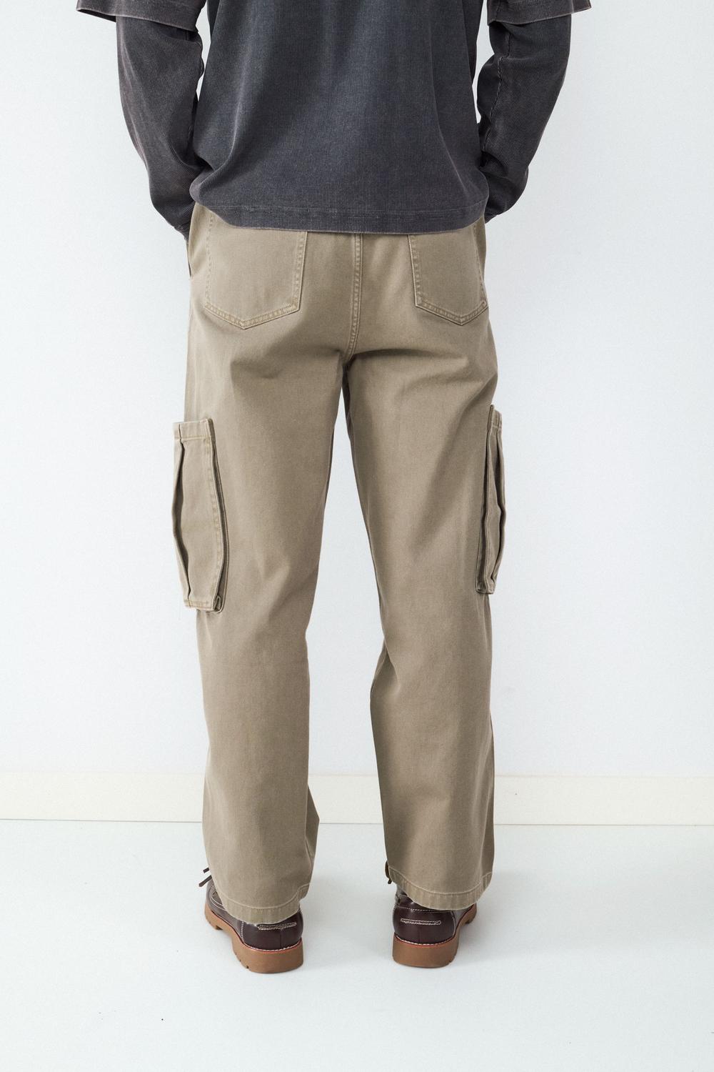 model_back_653j9Pl4jYU3Q079QellFe4GPDb_preview.jpg