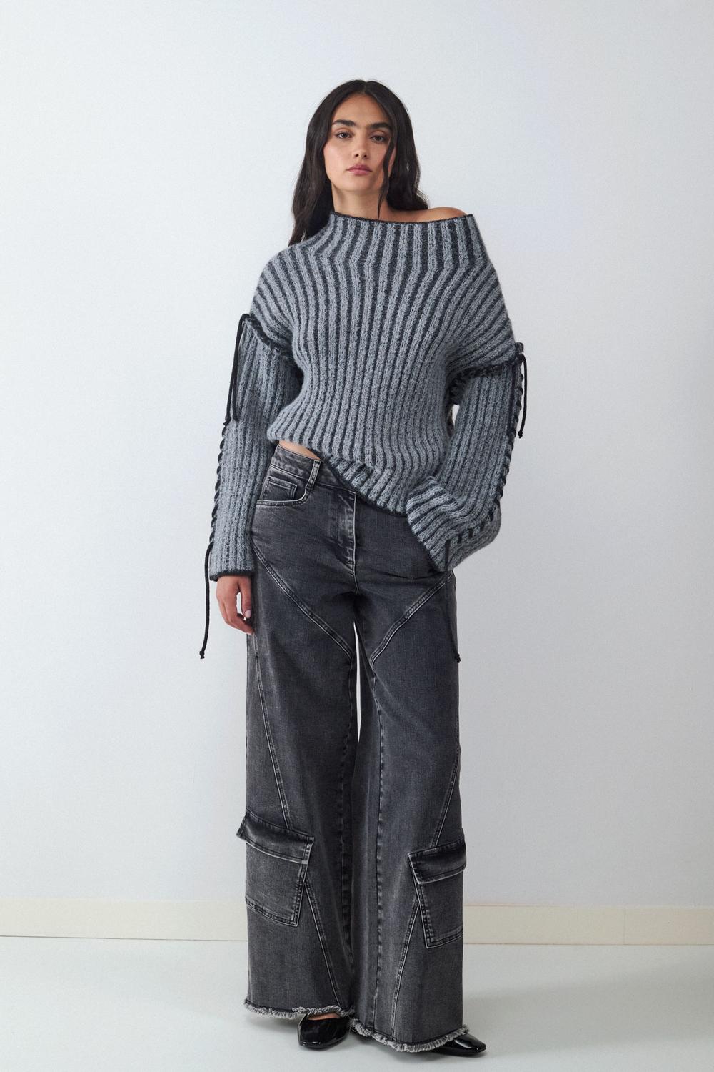 model_front full_65WA4gyExRcQ74YykJv7s5XM94b6_preview.jpg