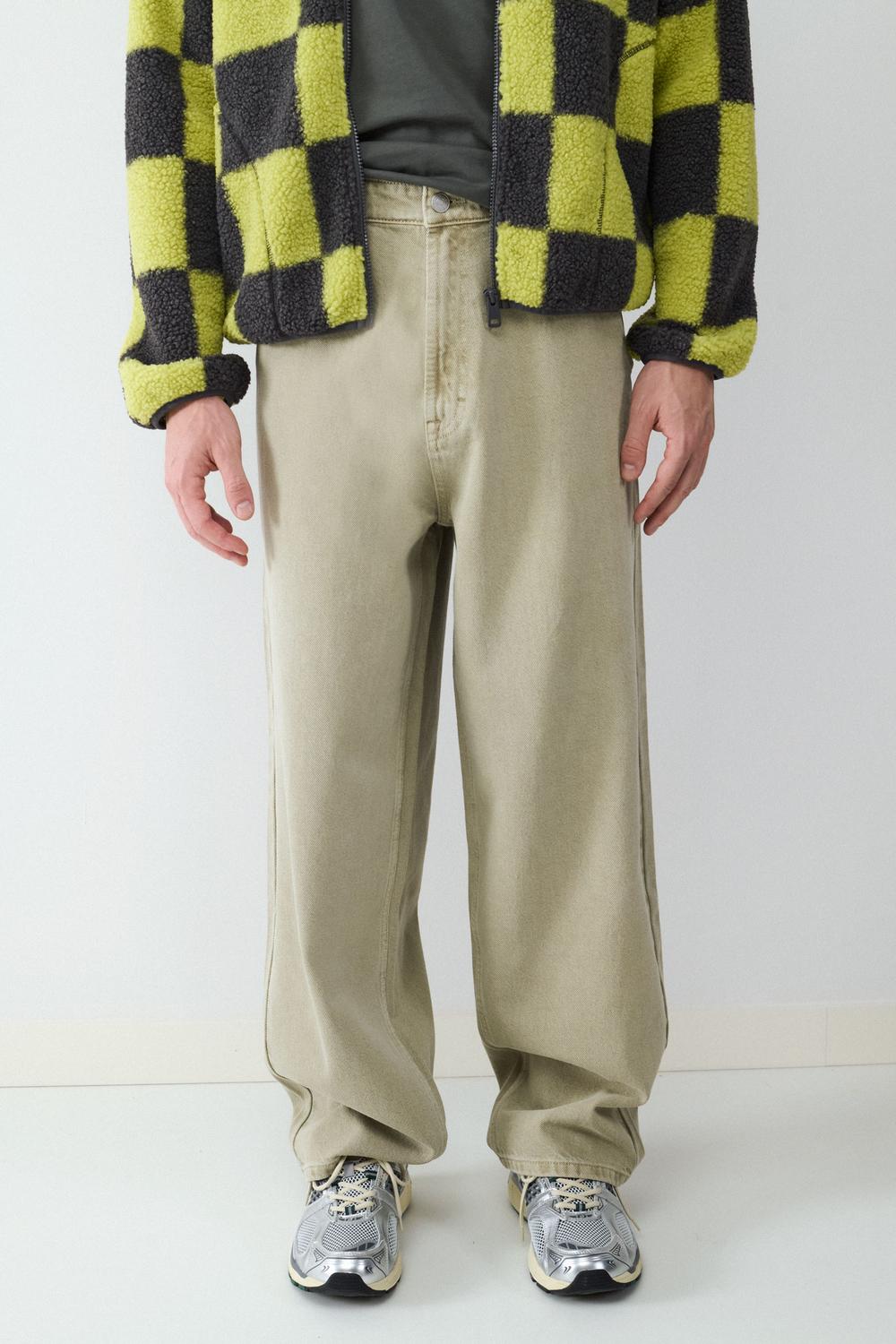 model_front_7GaMxy9jknImQqXPnrvPunmo5dol_preview.jpg