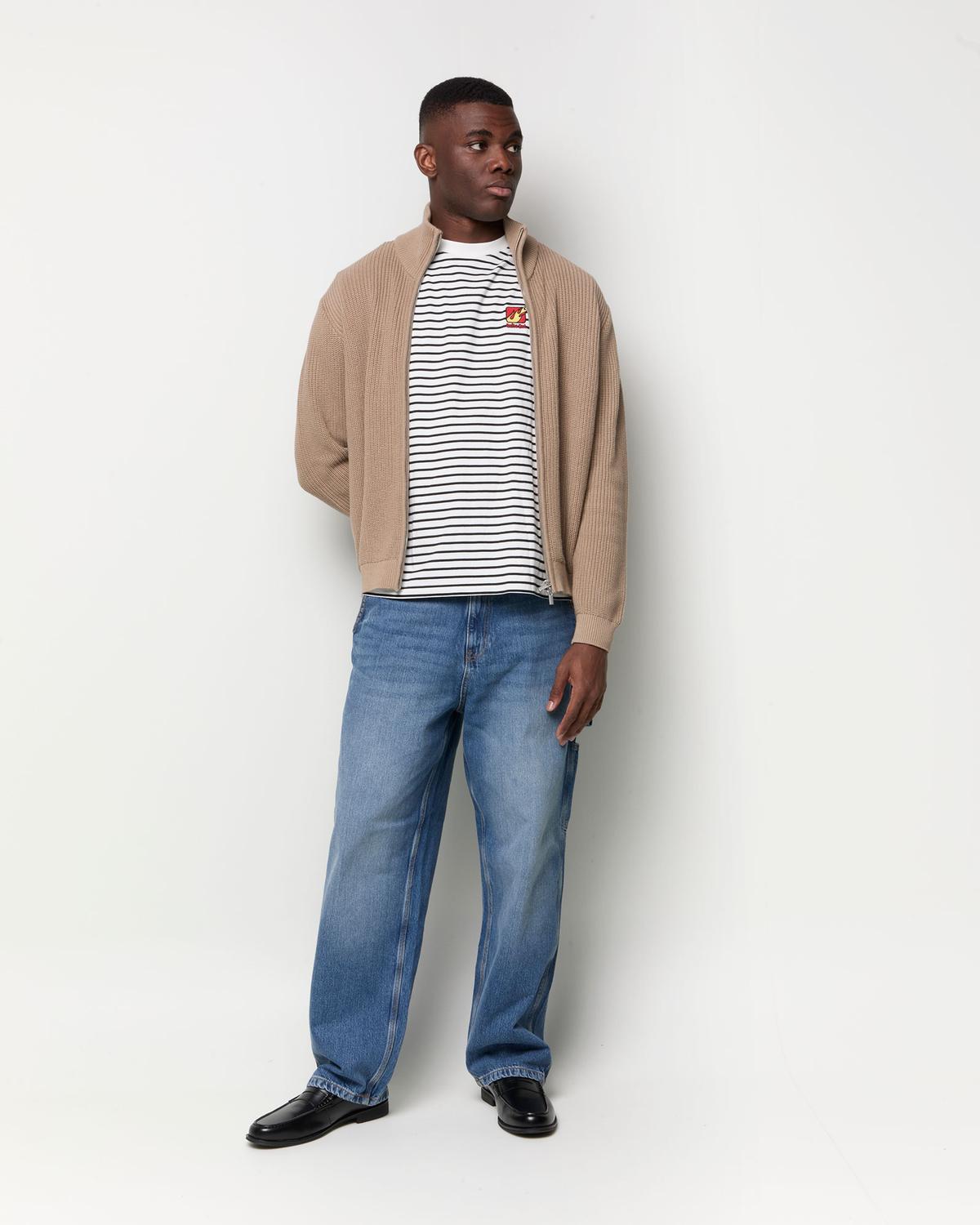 model_front full_7zkpnZBPakTn0M3Vzmg4UGqow6J_preview.jpg