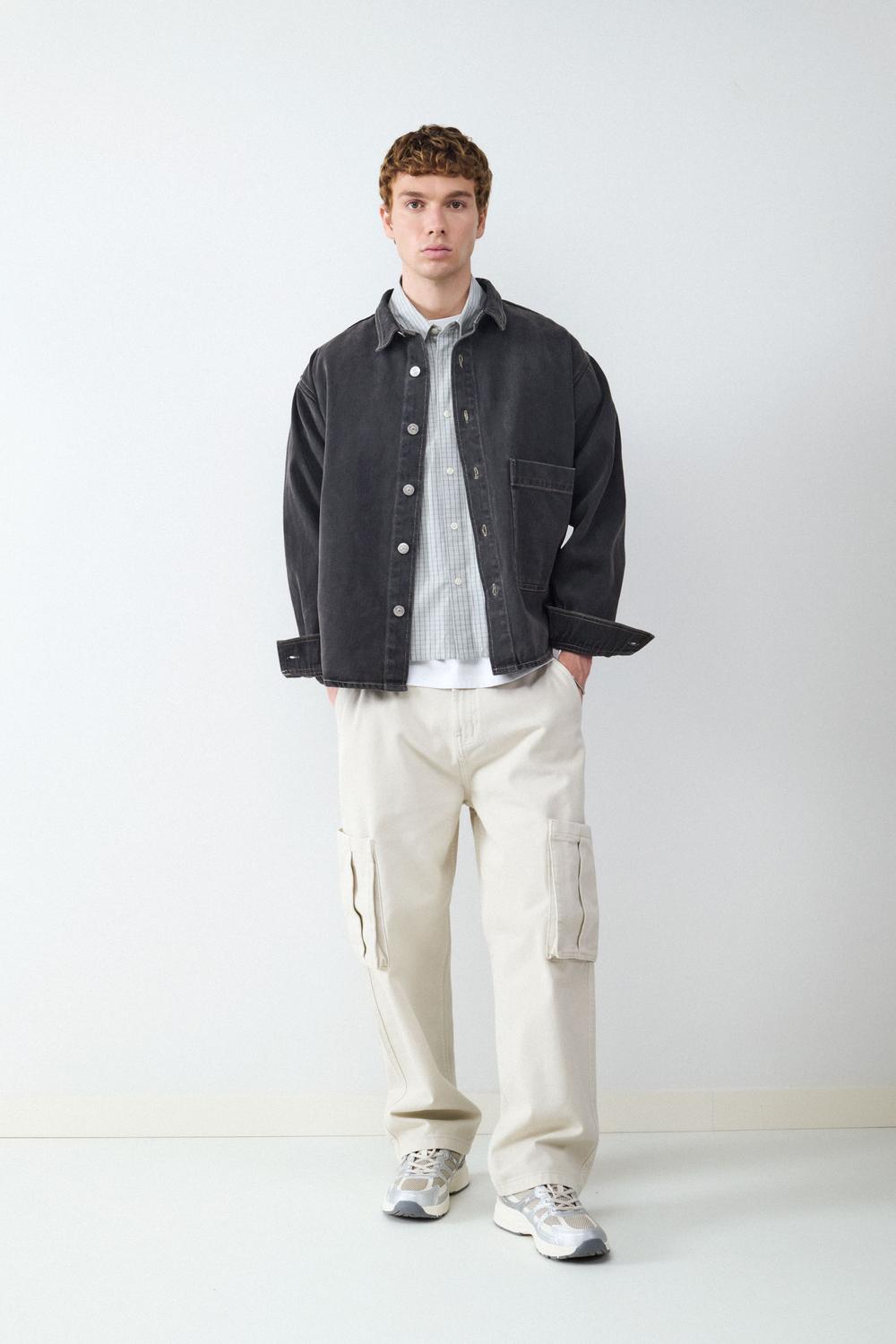 model_front full_9YZrYEQVjxsrlJnl0Ay9fkzjNMl_preview.jpg