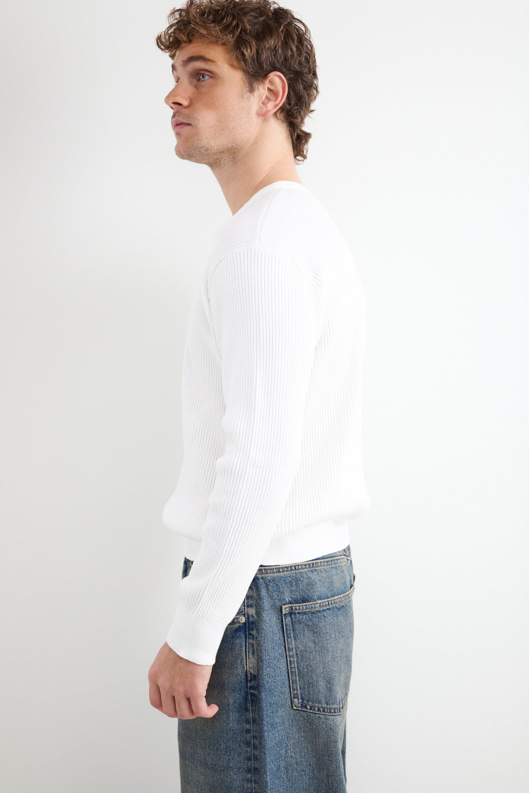 Long sleeve buttoned knit t-shirt