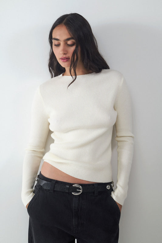 Fine knit sweater