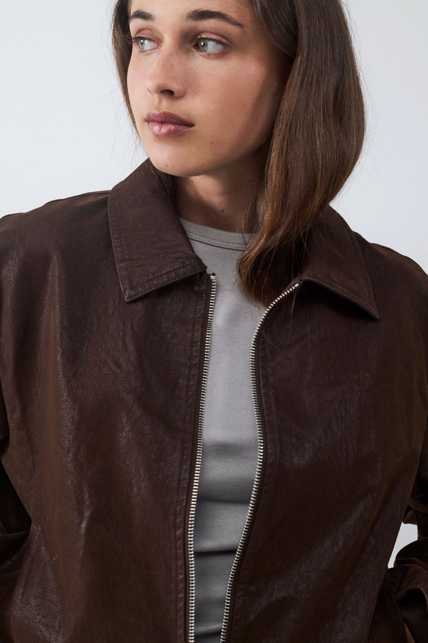 Chaqueta corta efecto desgastado