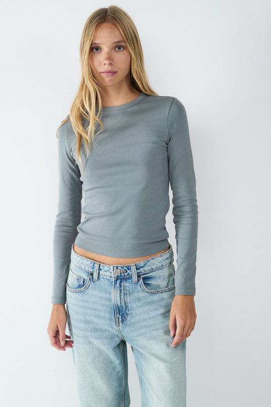 Basic slim long sleeve t-shirt