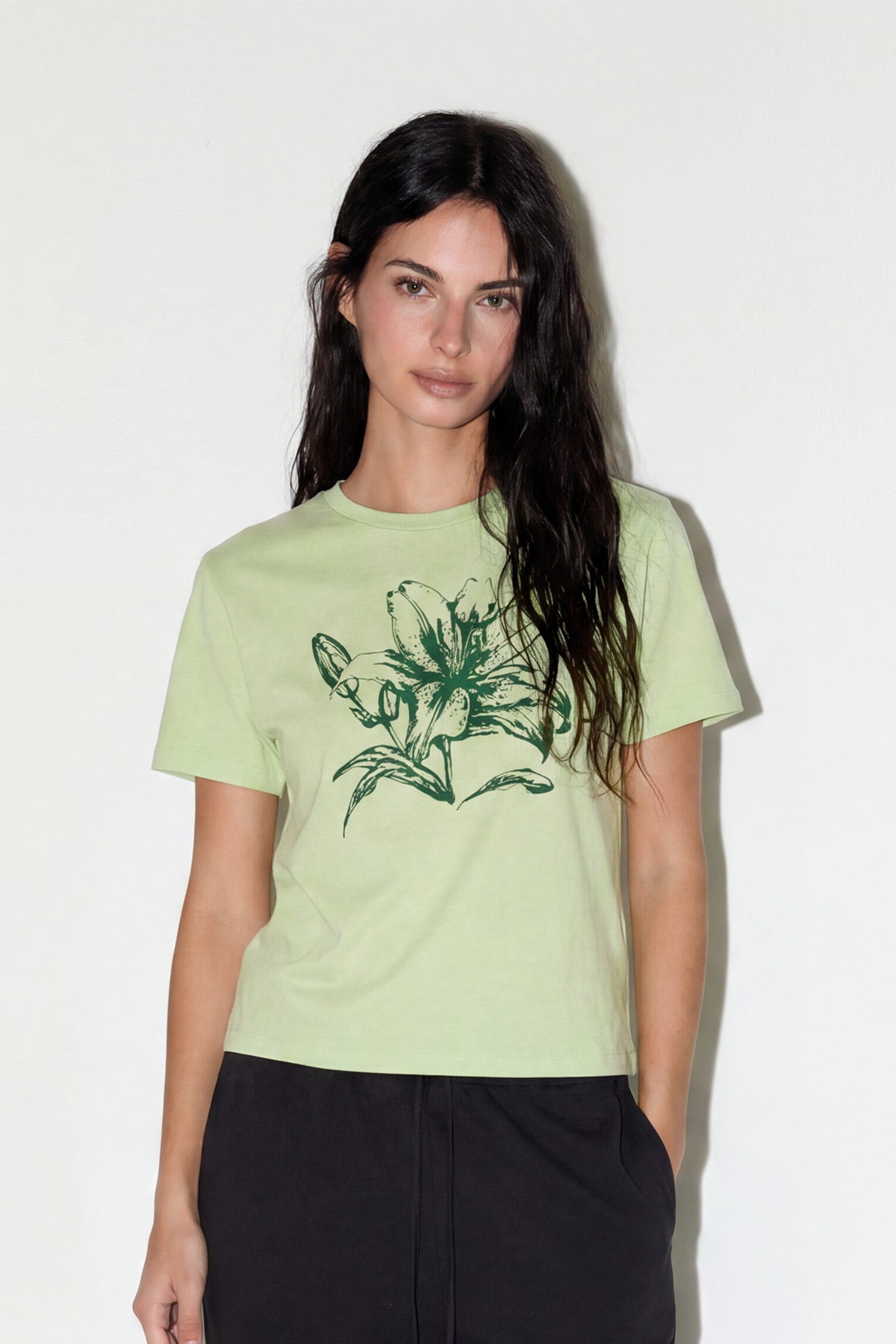 Graphic T-Shirt Flower
