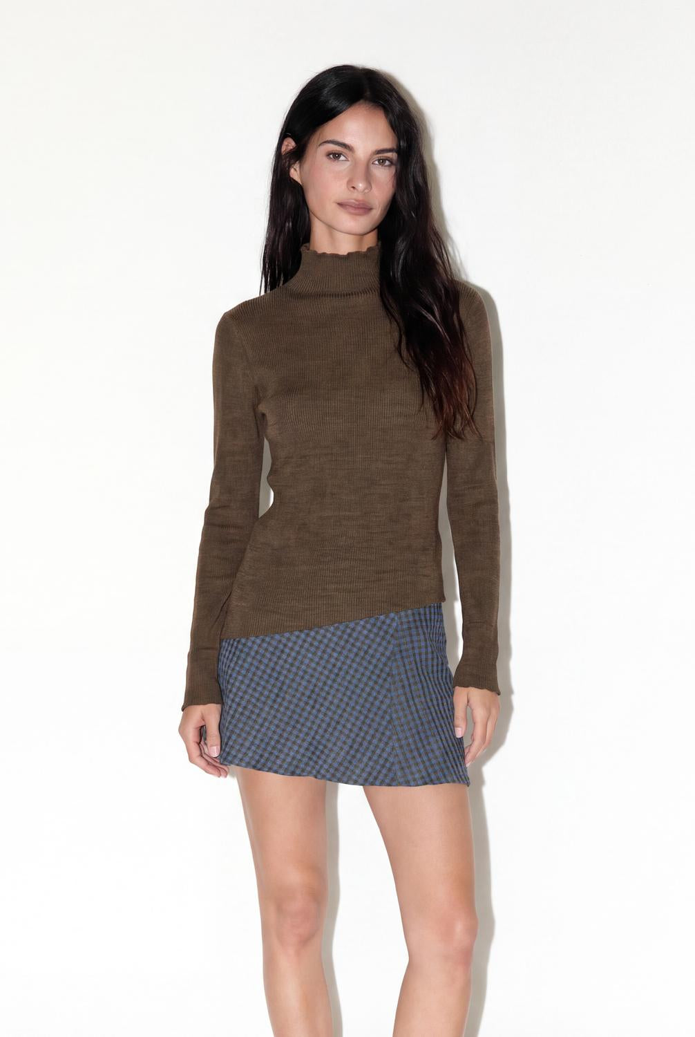 model_front_Ev6ey5WZmNS3aEMeXzmBhNYD6j3R_preview.jpg