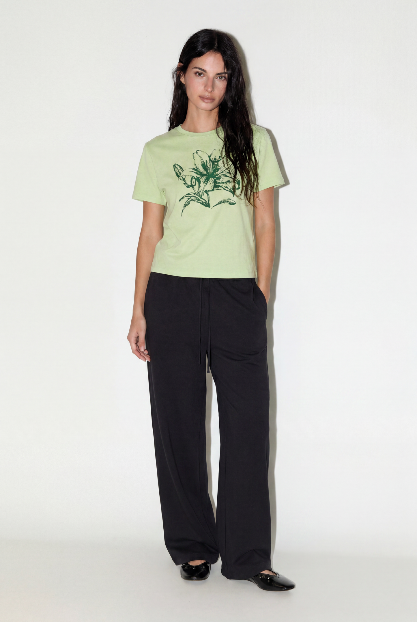 Wide-leg Jogger Pants