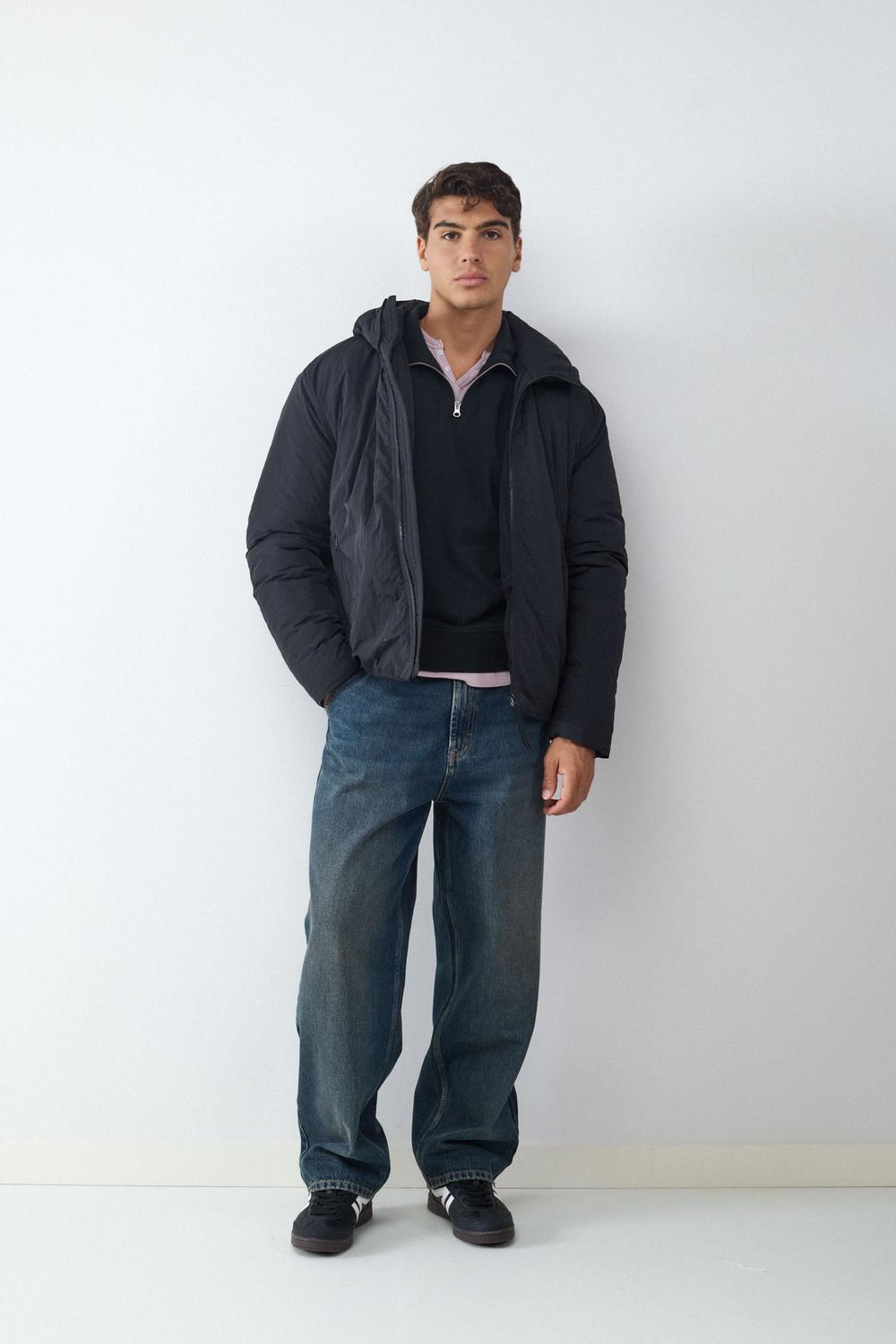 model_front full_QmeKB1abbBF7VMk7aXolCZDxYjKN_preview.jpg