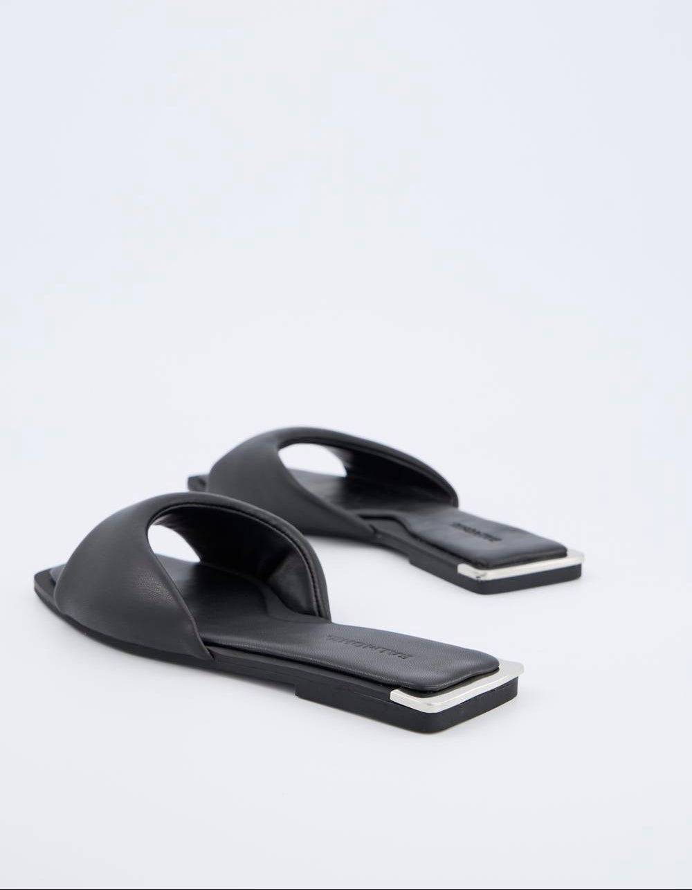 model_front_Rex9q5jo3biPbeM5MPJNi3J7kKD_preview.jpg
