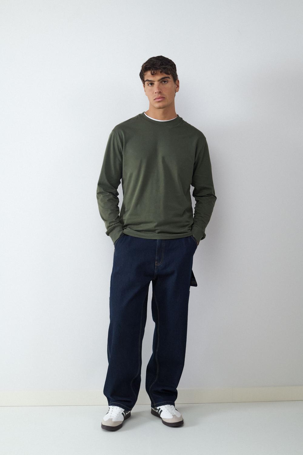 model_front full_b7ekK4N9VvcopQGG5614fjBjbGl_preview.jpg