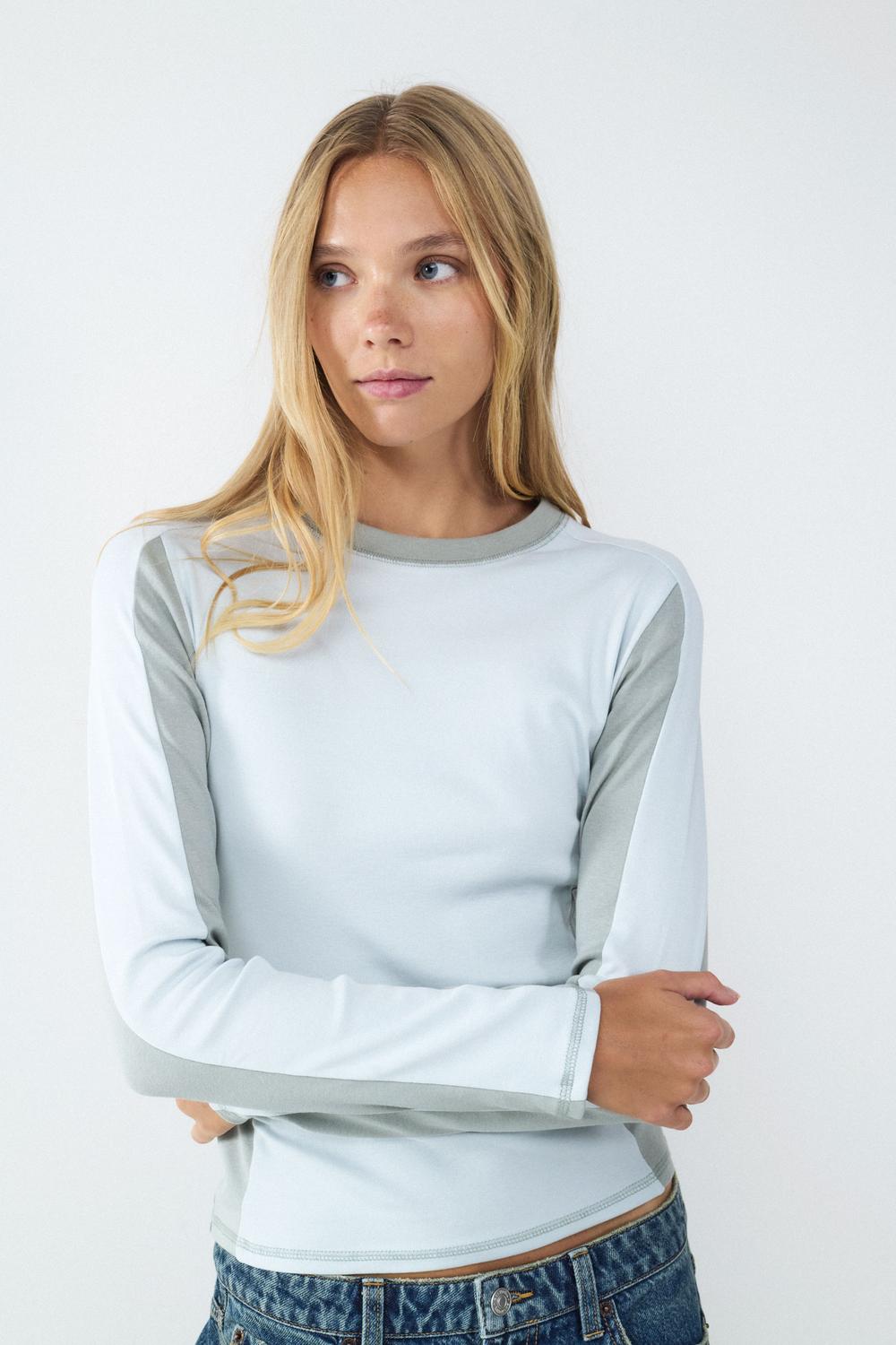 model_front_bqZ1PR6PoJiZ3w9pYzGkHGgdvXy_preview.jpg