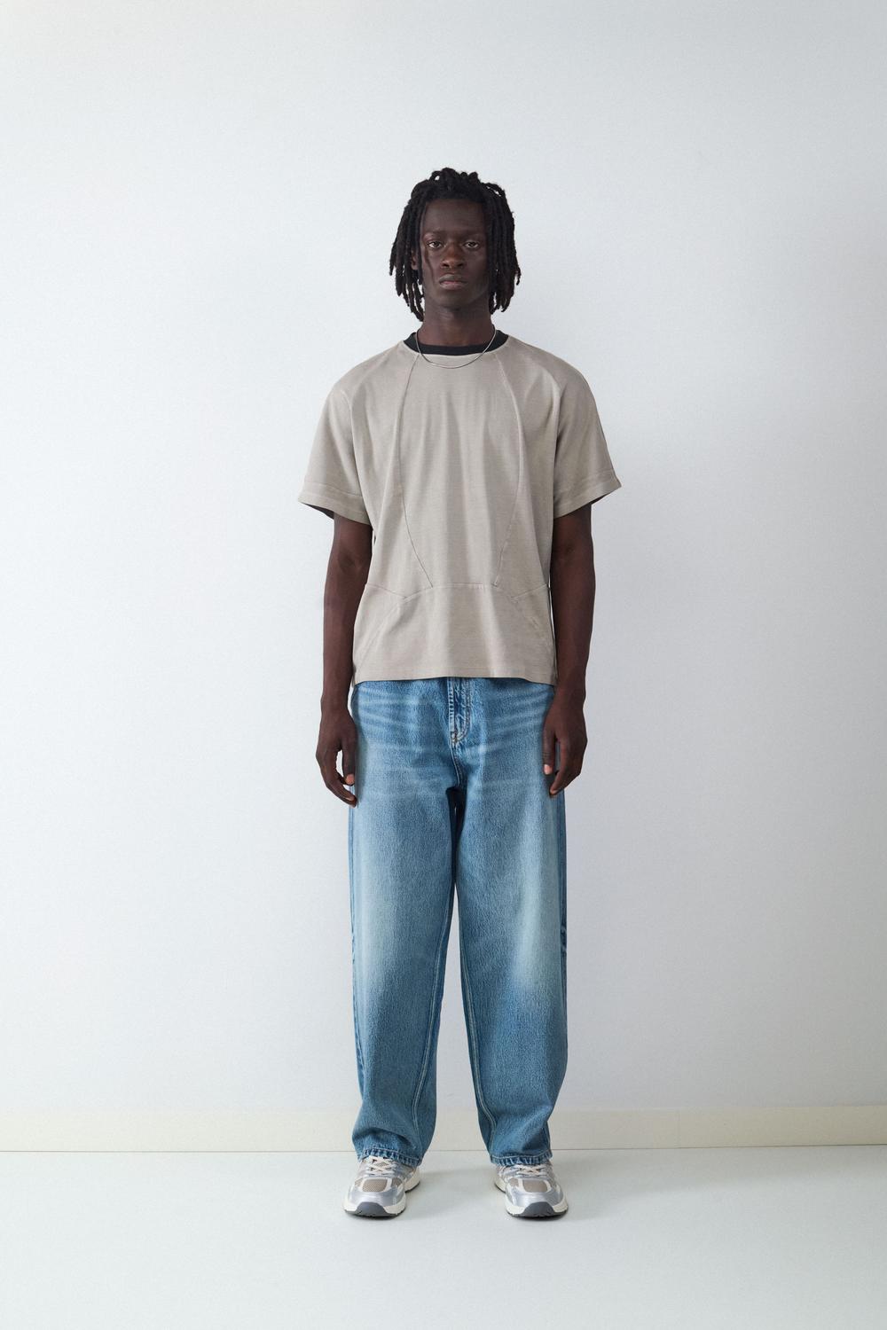 model_front full_gd5p0jXbApHbXZn6AE1gSZA0DVa_preview.jpg