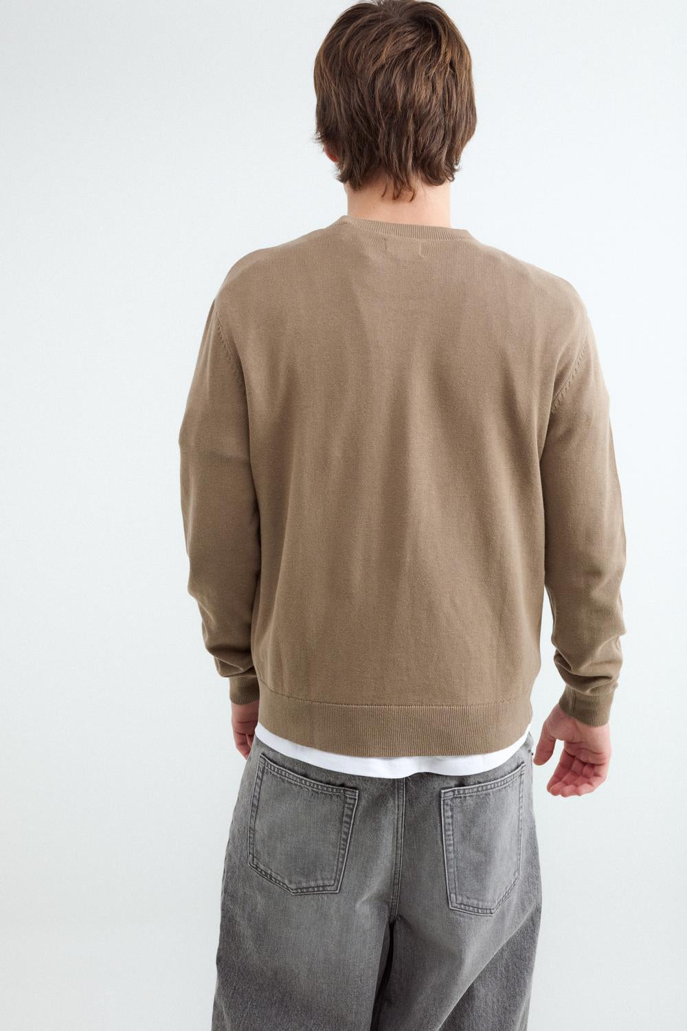 model_back_gdgp9NGZx4iRZGZadovaCDaQwMEV_preview.jpg