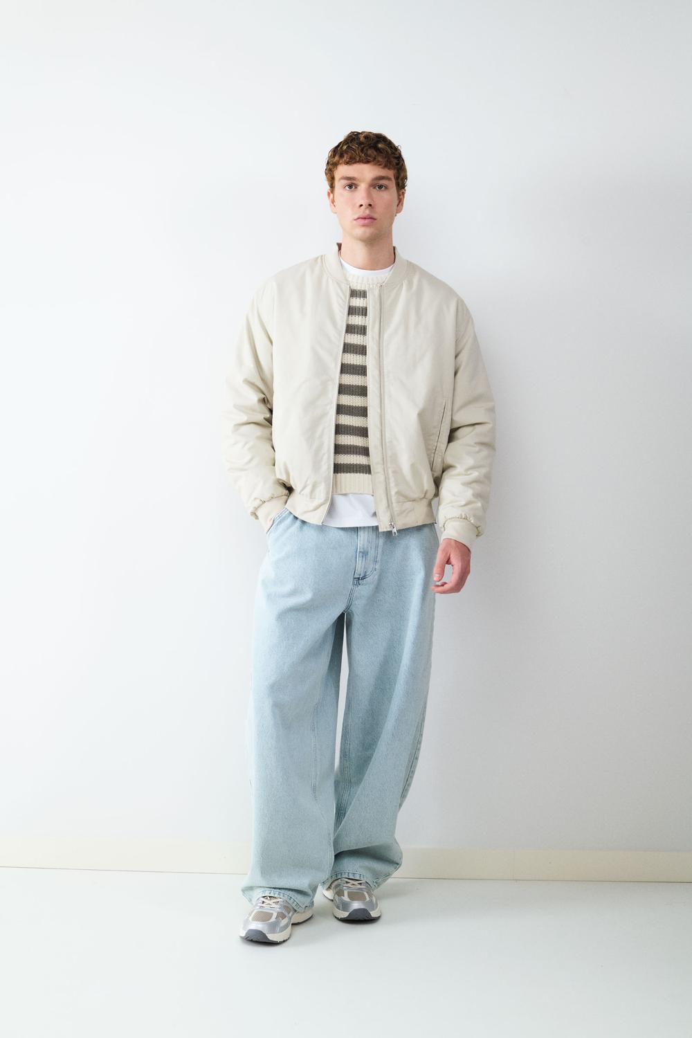 model_front full_ja04z59YMZcbd1EXb937SMy6lVz9_preview.jpg