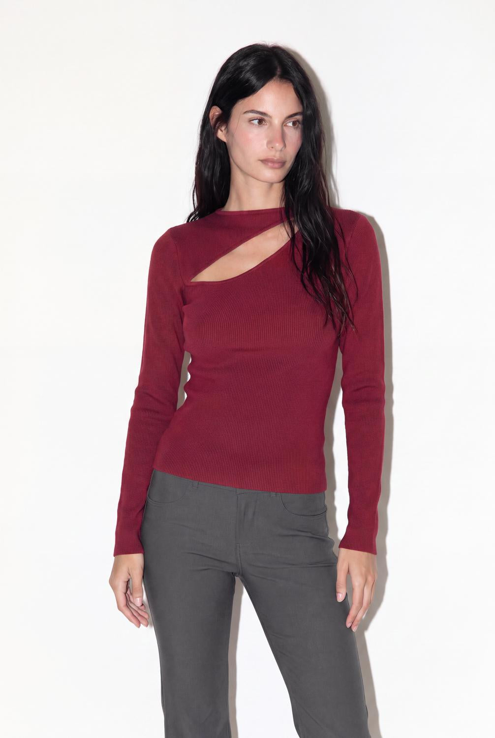 model_front_kbvZEd7eymtpmM1RXDdmc4V3e5y_preview.jpg