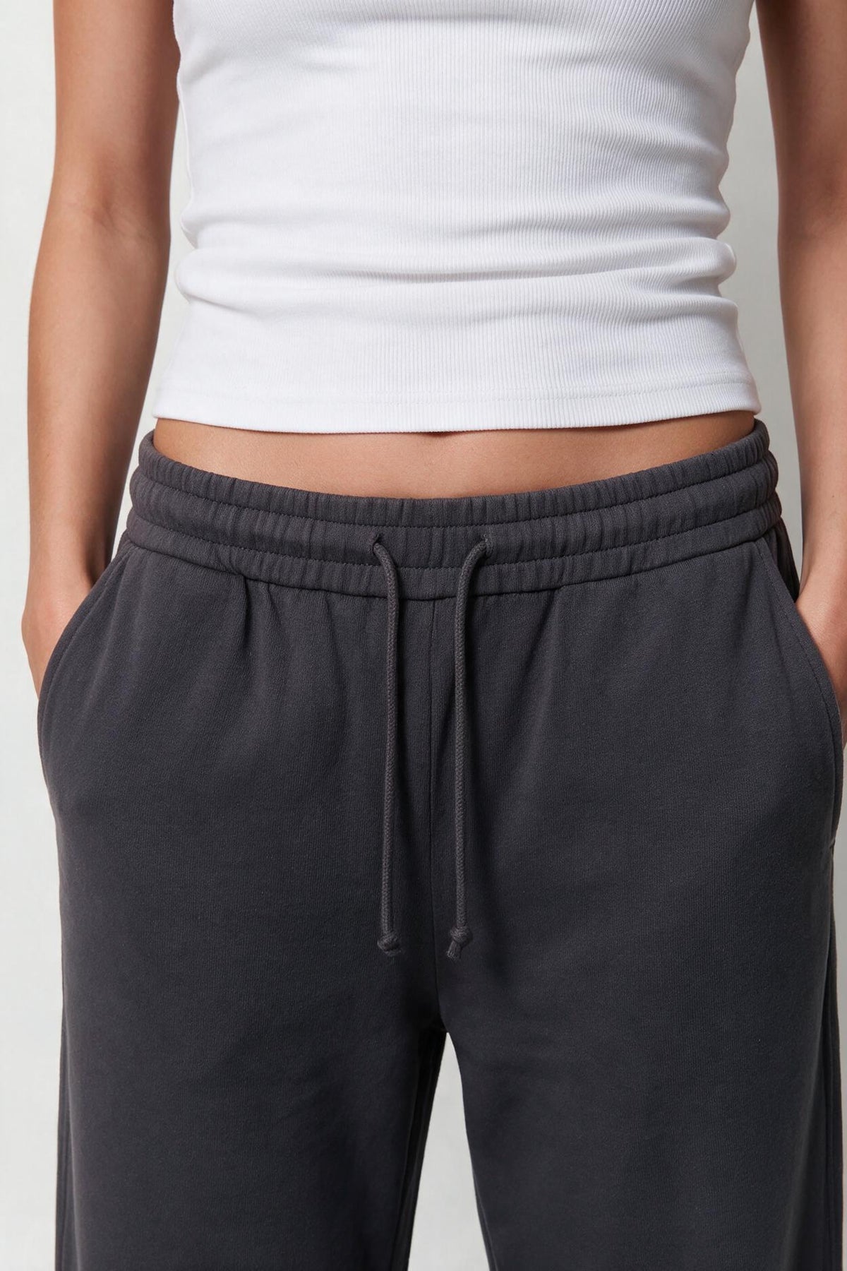 Pantalón jogger wide leg