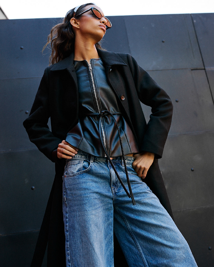 Chaqueta entallada cremallera efecto cuero