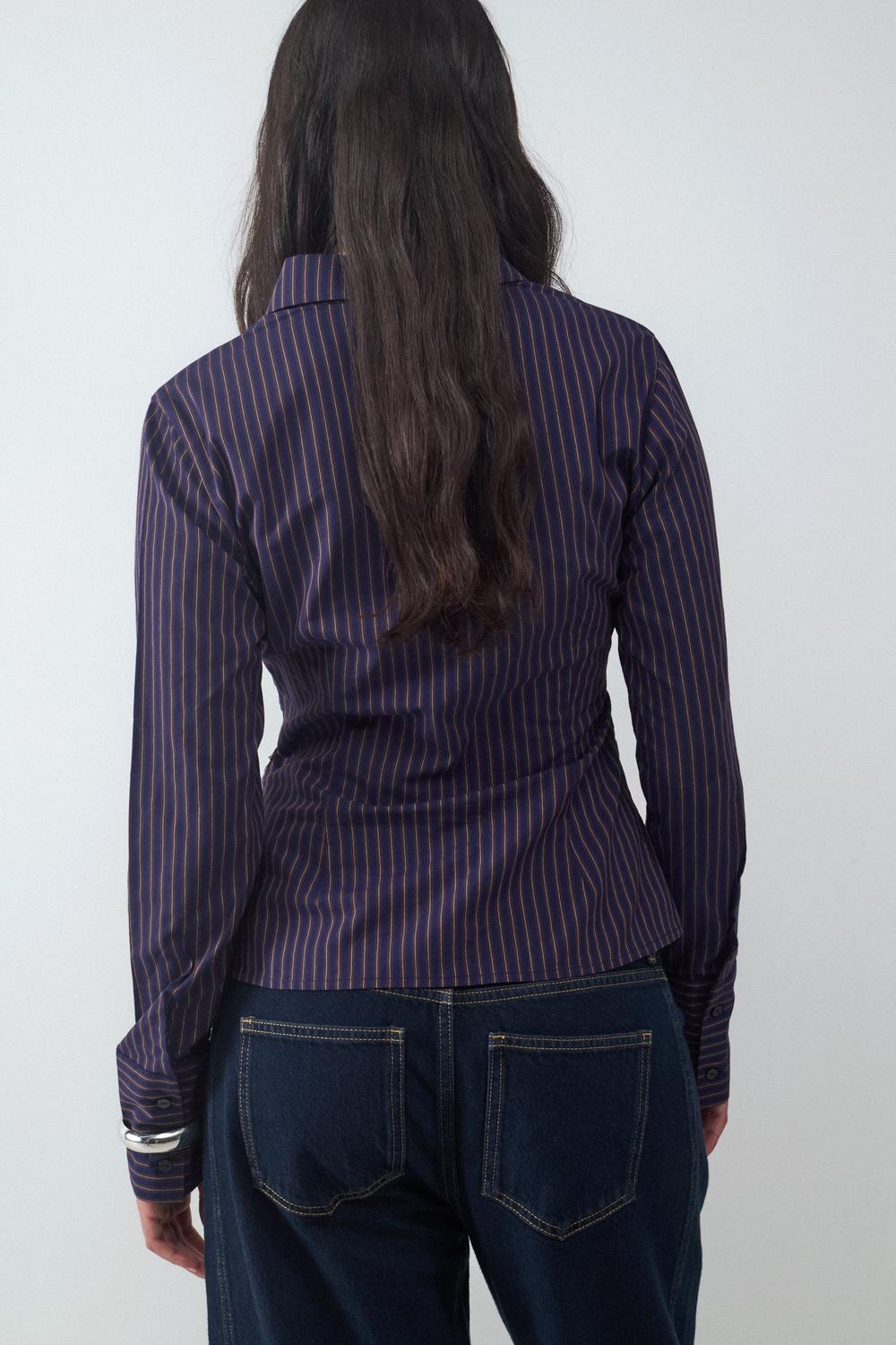 model_back_o19keBXplotzVz0AMAn9T0aeDZK_preview.jpg