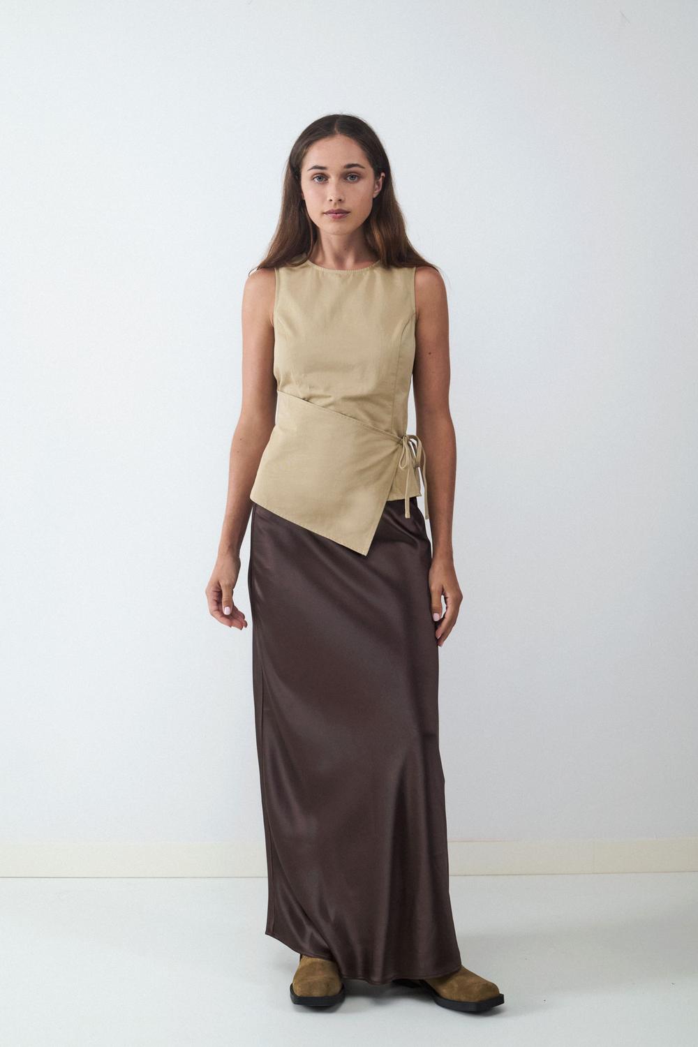 model_front full_poQRbm0R9yhRJjjjB3w1TeYAG5Yn_preview.jpg