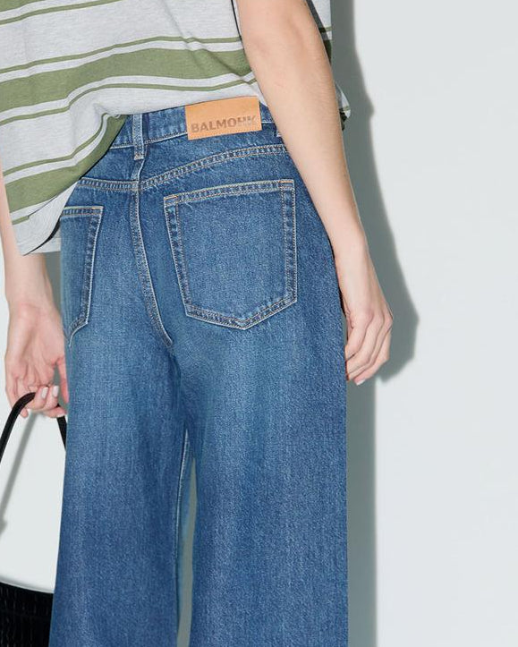 Mid-rise wide-leg jeans