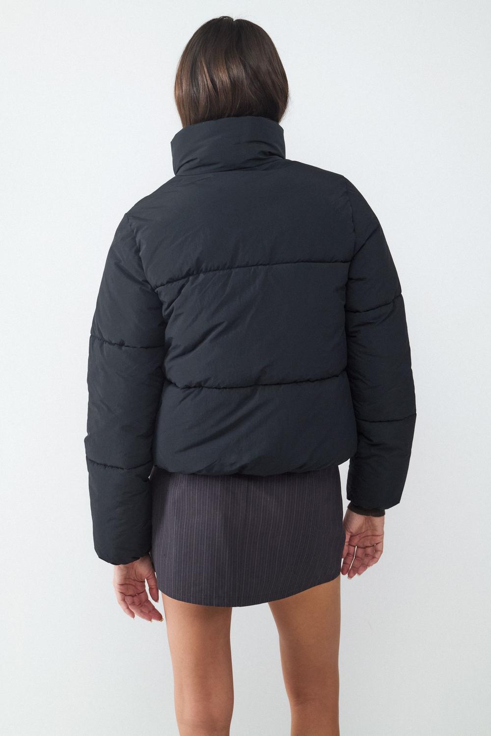 model_back_rJarzDaBbVi5Dool3jVJc5MErAxM_preview.jpg