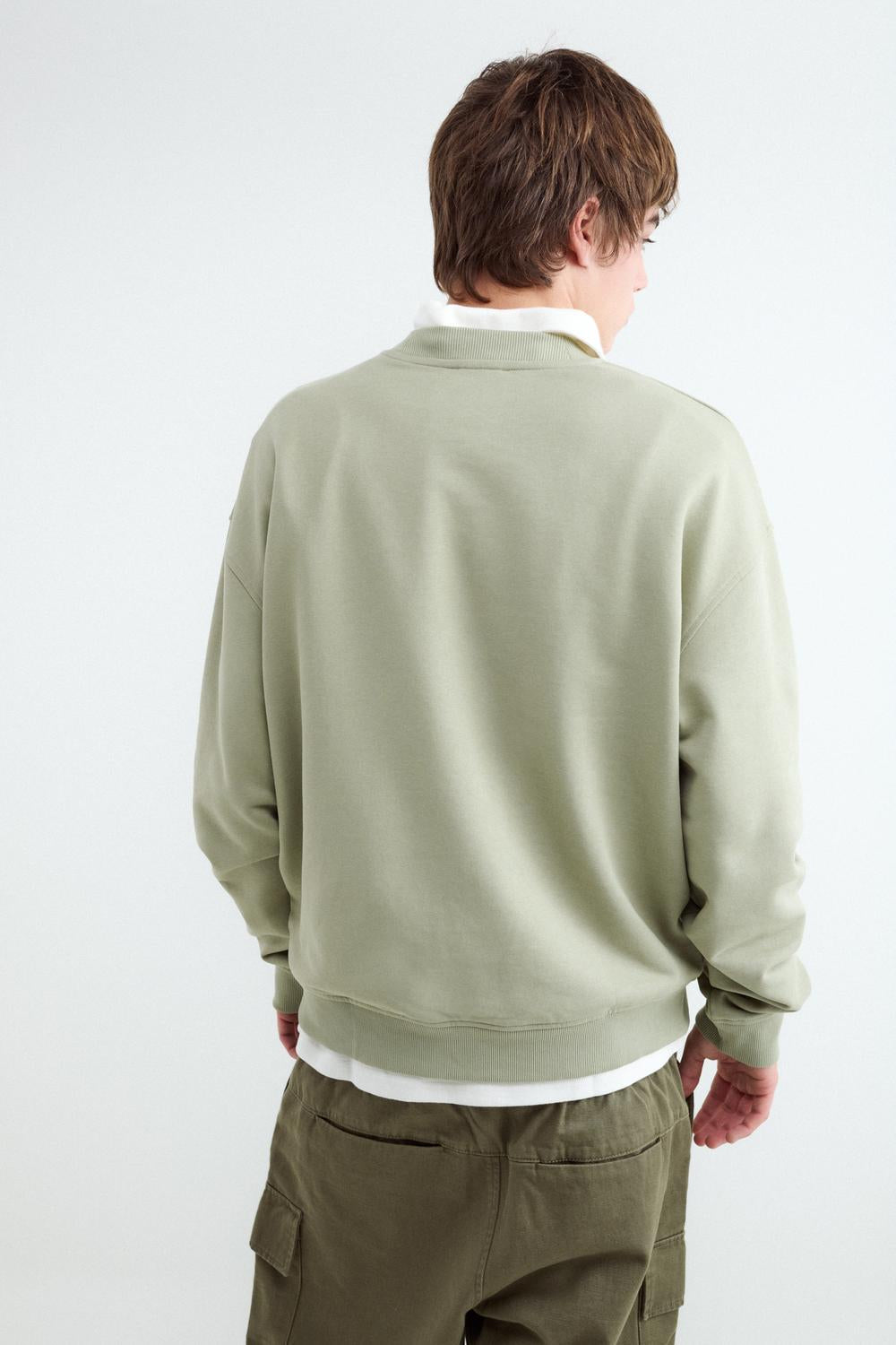 model_front_wWWyw4WBgQu0eYwxdoAqFvykKbJ_preview.jpg
