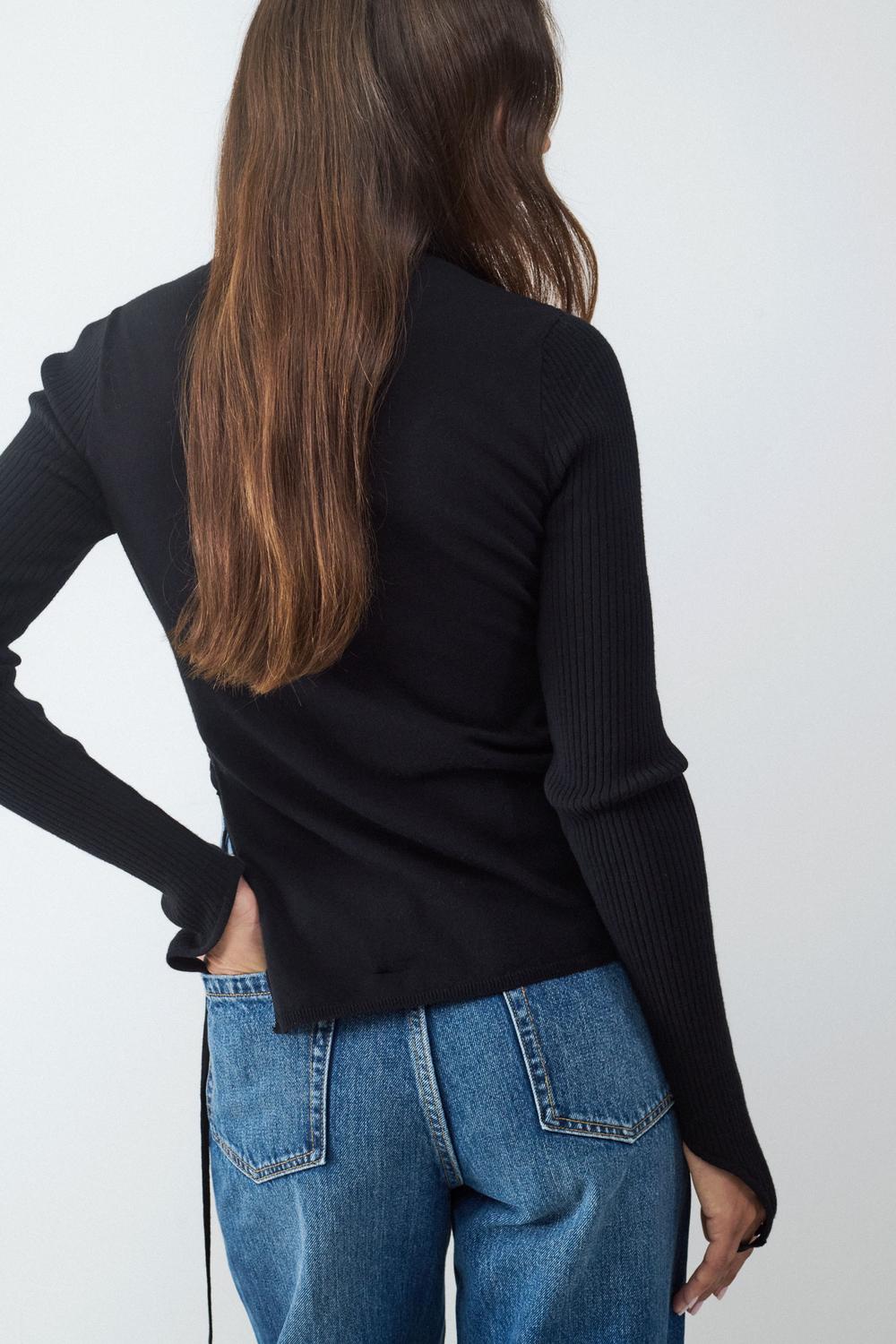 model_back_yVnqyv9eKbCBmqgkVRNjizvKDW3_preview.jpg