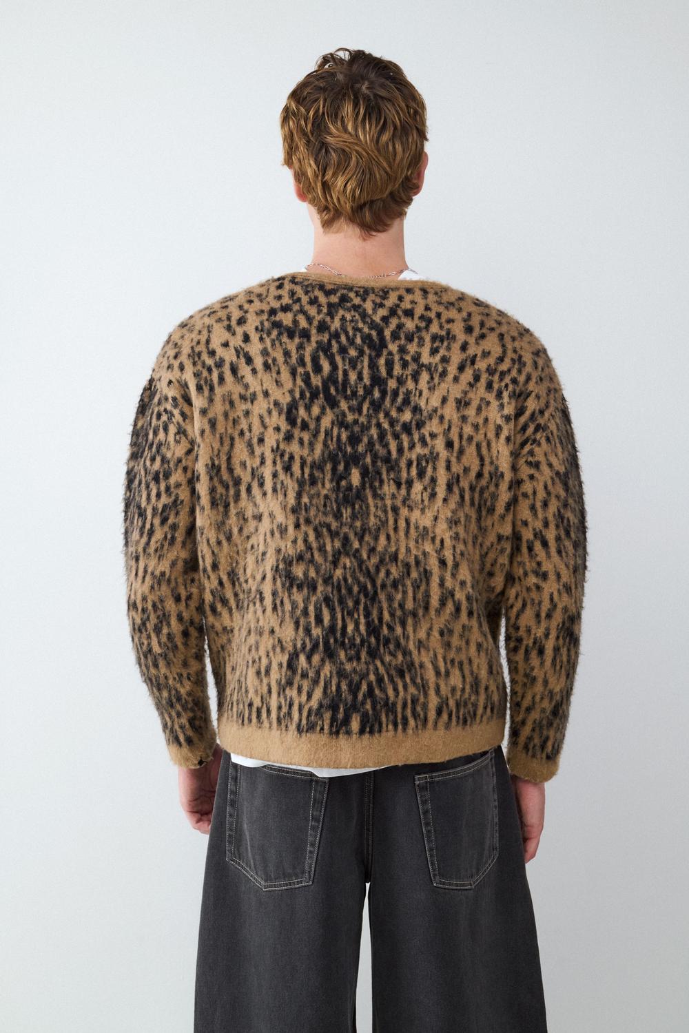 model_back_ywyWYv4e9ZtN1moKZKAdTZ6vbER_preview.jpg