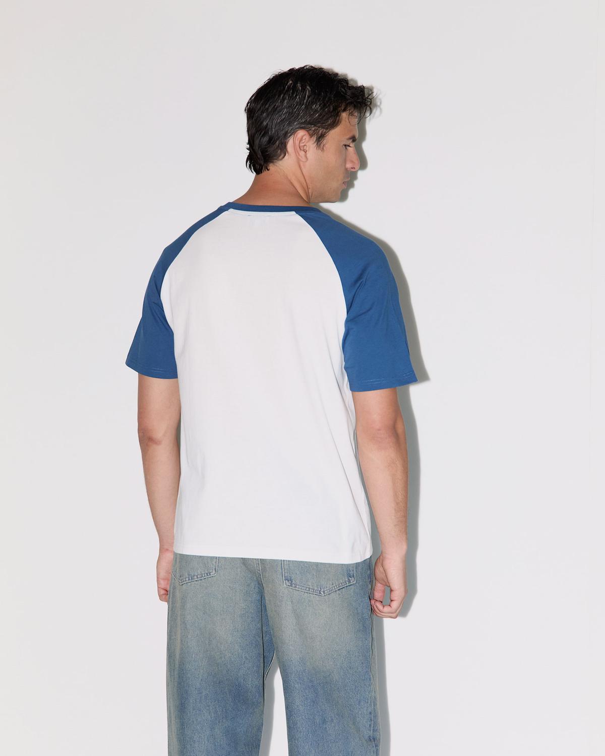 model_back_0Kd0ryewJxHArNbBEkJAi36vQpD_preview.jpg