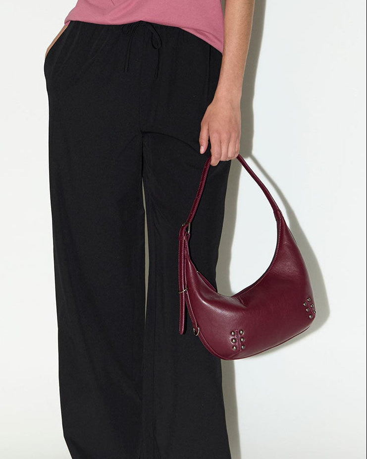Bolso hombro tachas