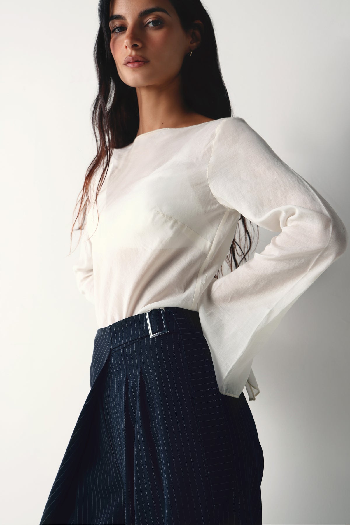 Pantalón cruzado