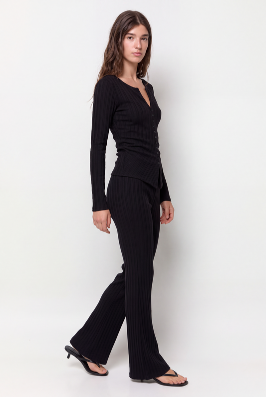 Pantalón flare