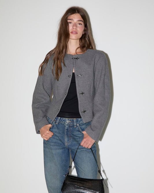 model_front_175wGKWndVCgrKAyqBn0s3PEXQw_preview.jpg