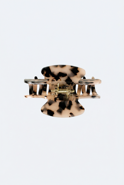 Pearly hair clip
