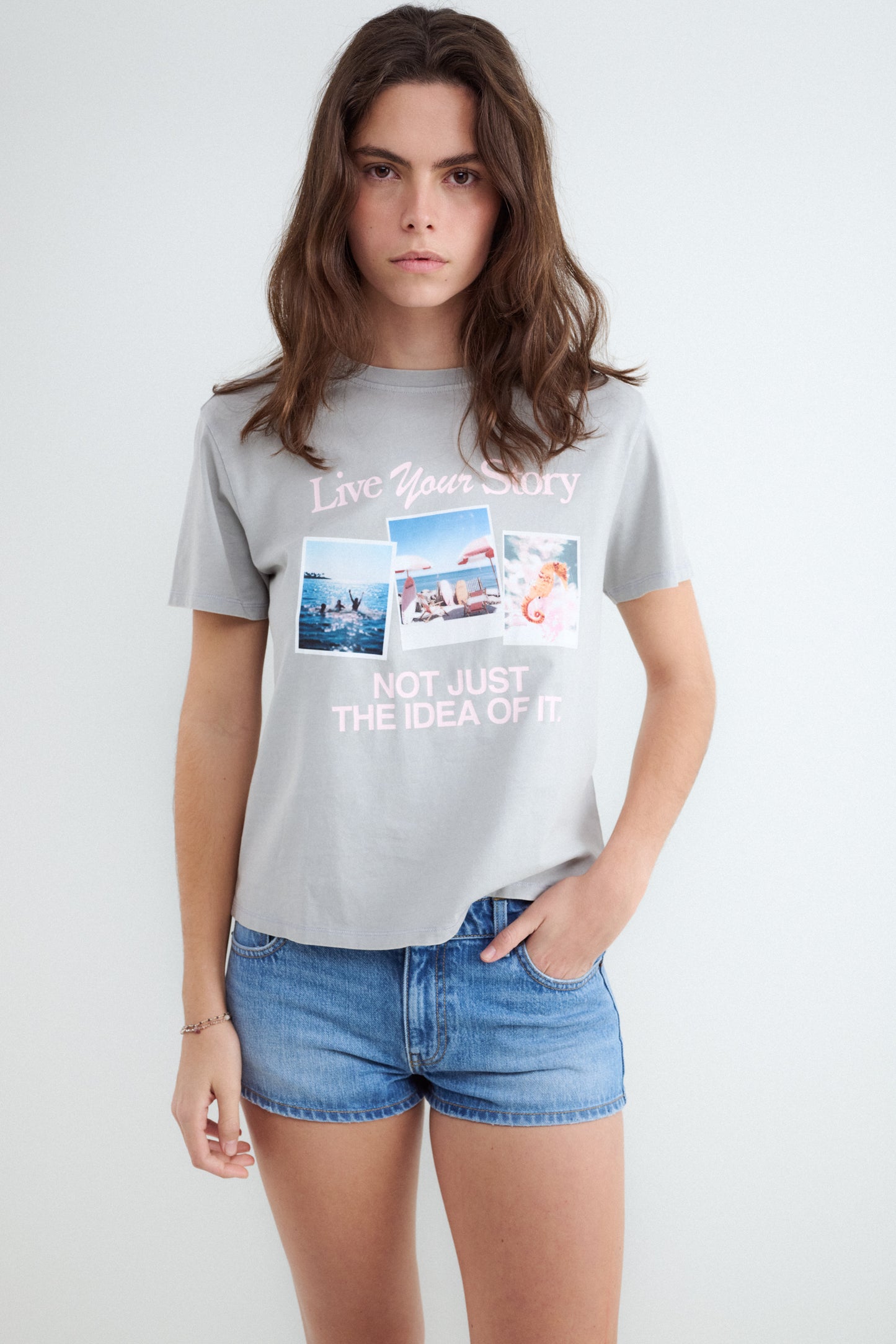 Graphic story t-shirt