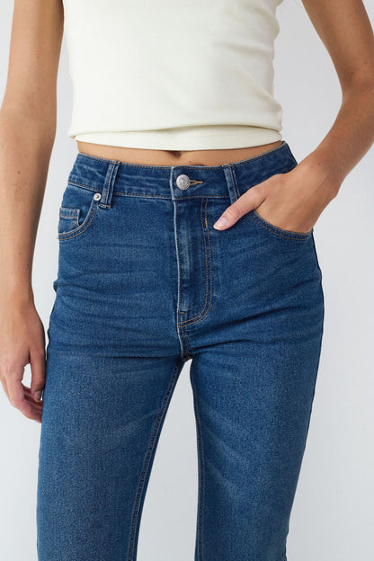 JEANS FLARE TIRO ALTO