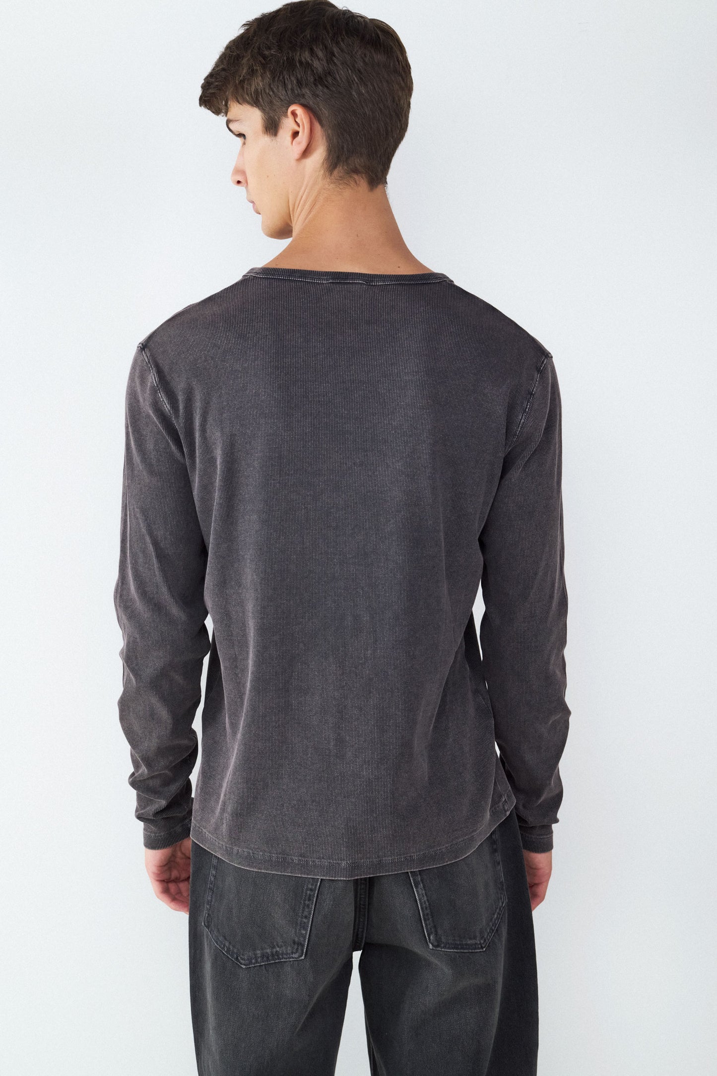 Camiseta Manga Larga Cuello Pico