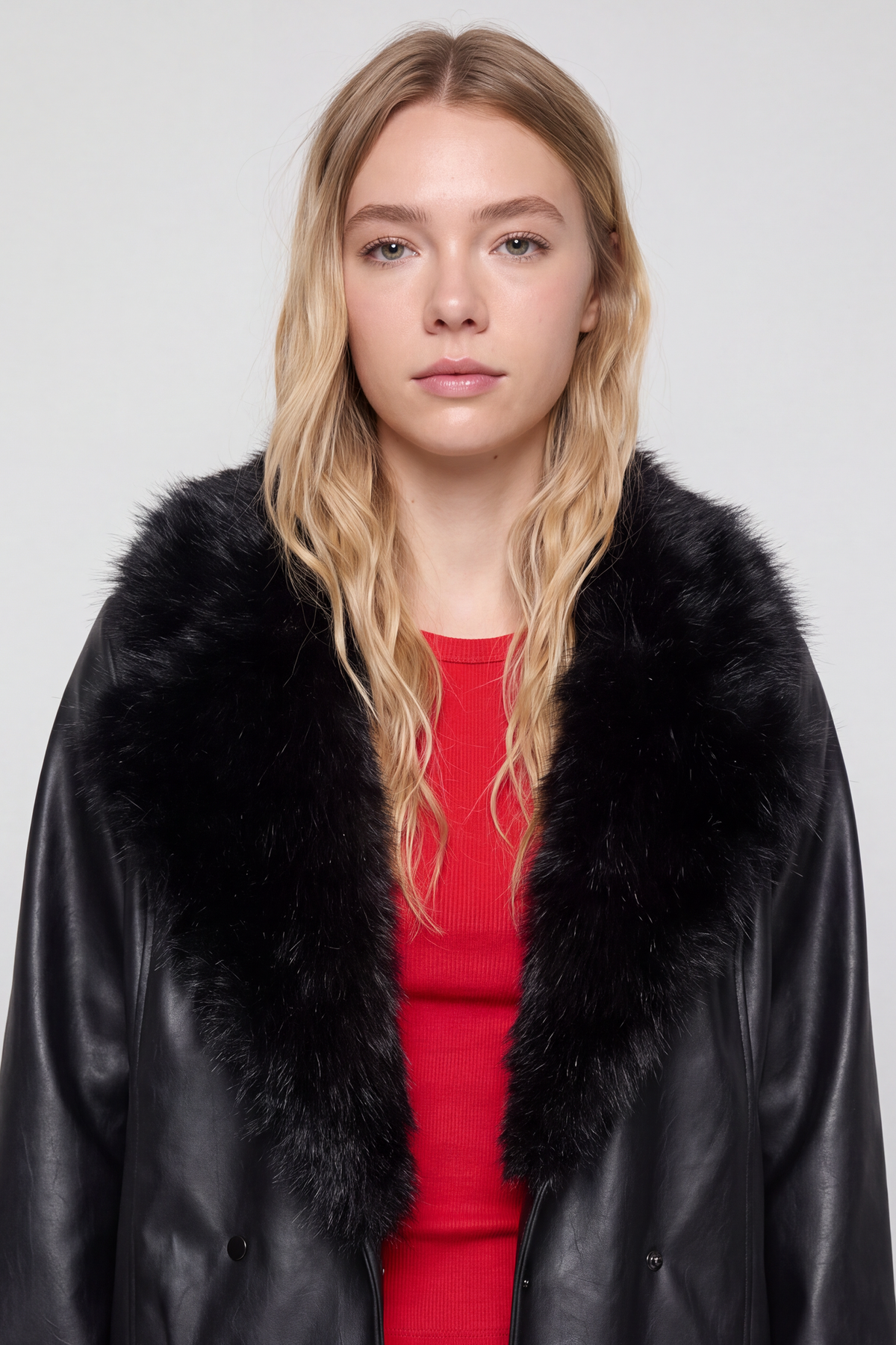 BOMBER EFECTO PIEL CUELLO PELO