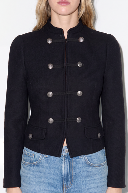 Chaqueta entallada botones alamares