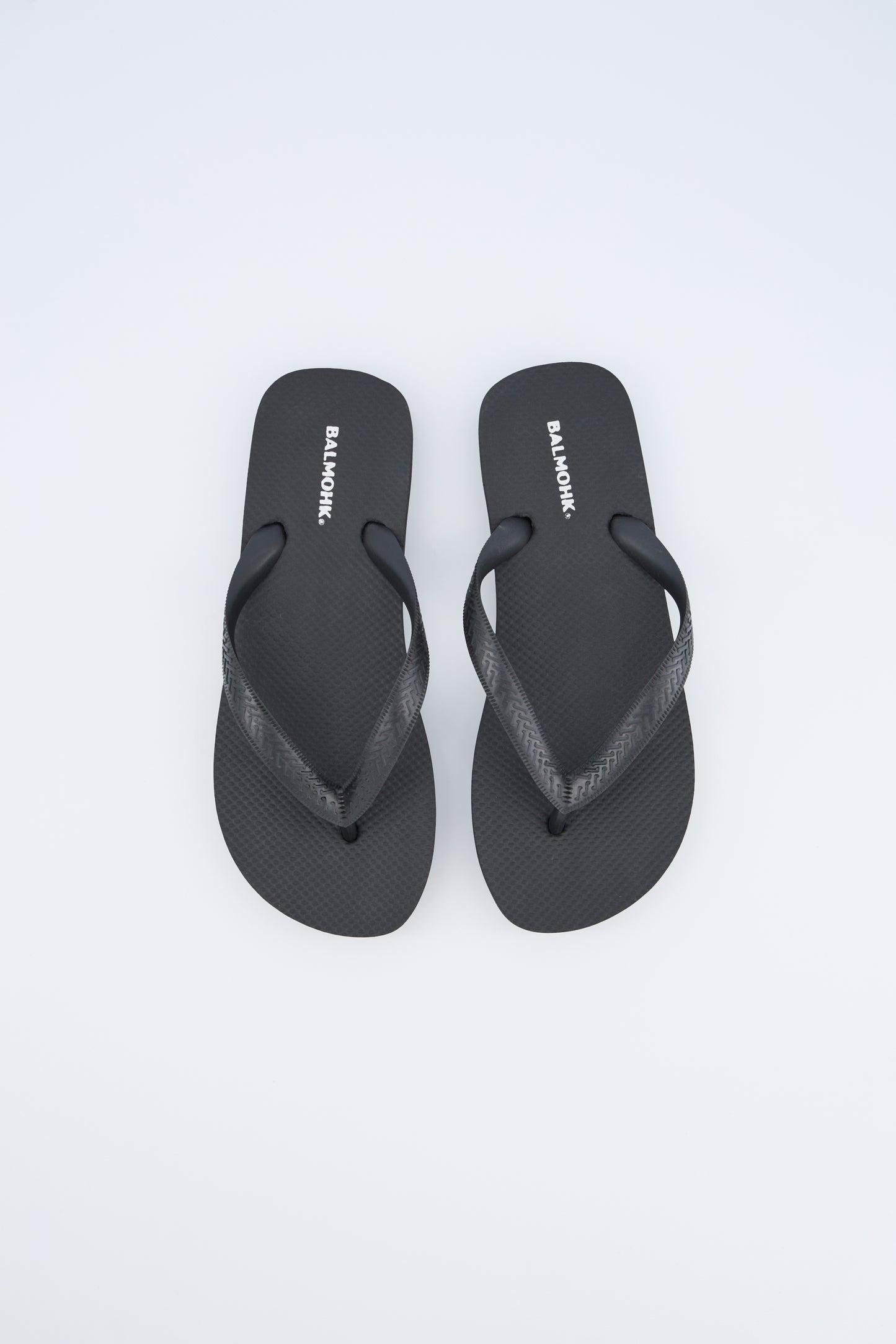Flat sandal