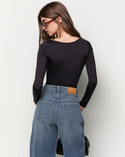 Long-sleeved boat neck bodysuit
