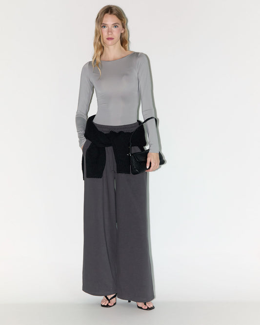 Long-sleeved boat neck bodysuit