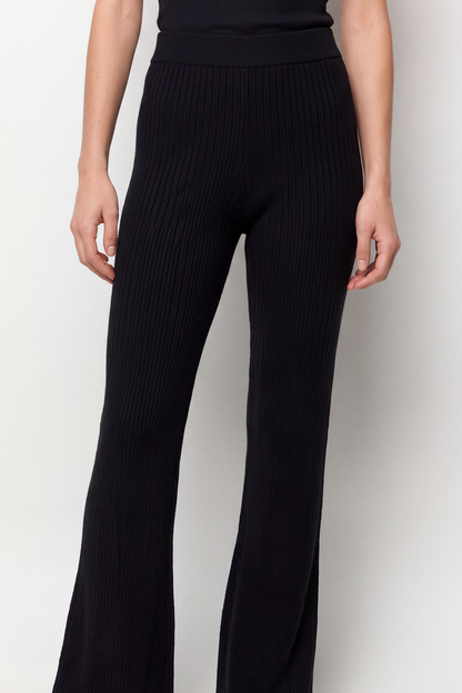 Pantalón flare