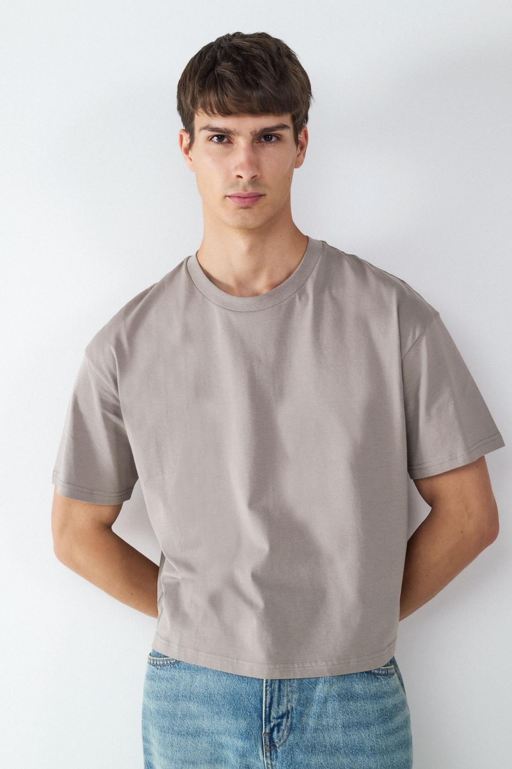 model_front_66DzwEj9xjSbZladb7J1t5KrJkbD_preview.jpg