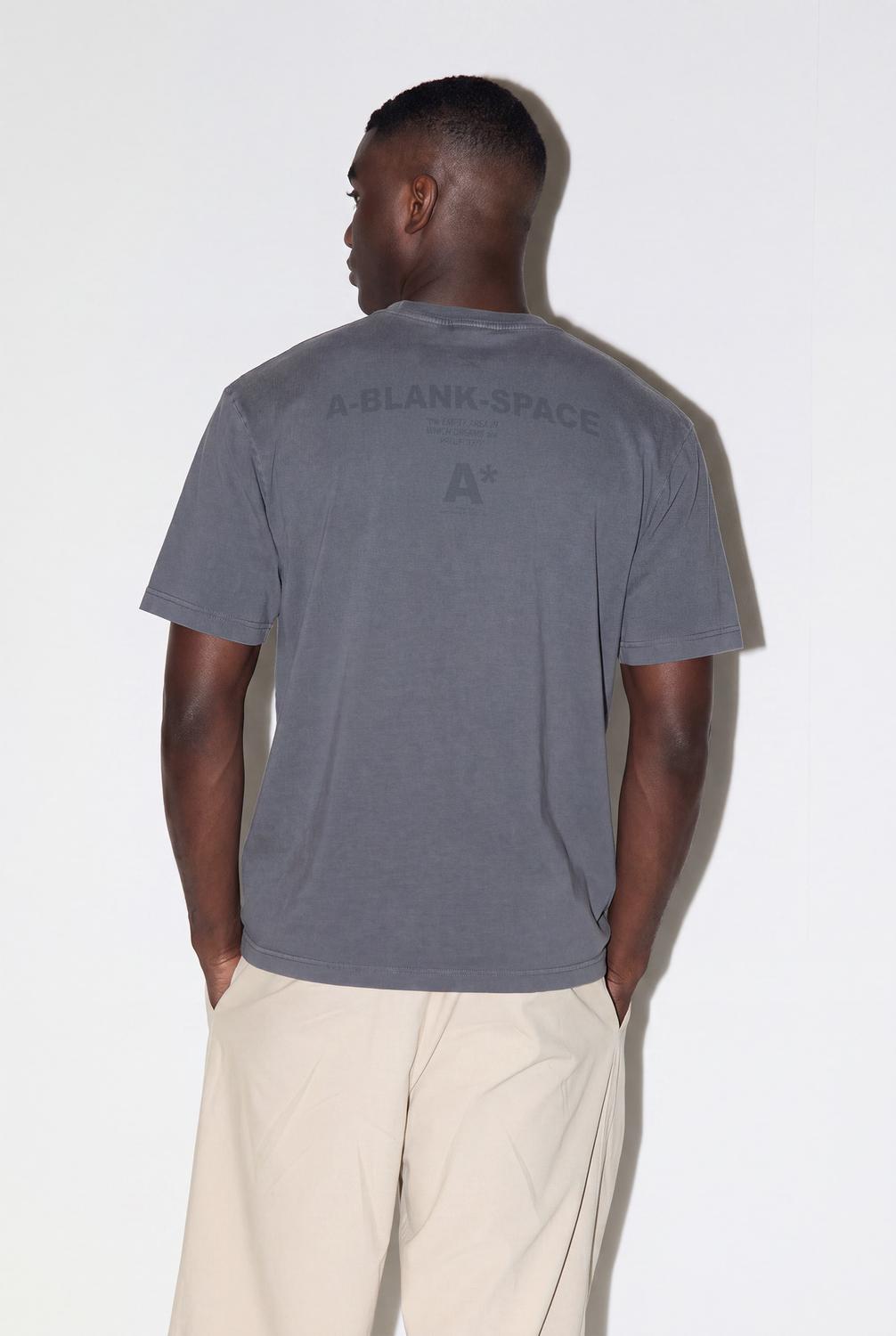 model_back_6Gx91vRVokSrYjdVpxmNC5K5M5ko_preview.jpg
