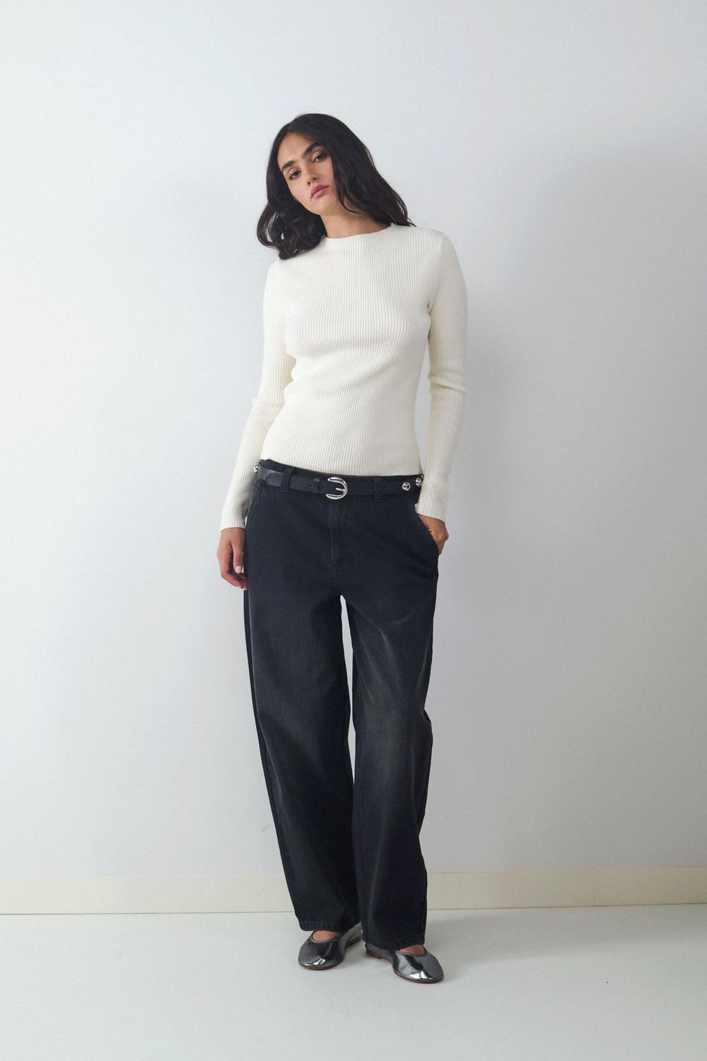 model_front full_AJppwmZBPZtlZJlv11rnClZ7oGJ_preview.jpg